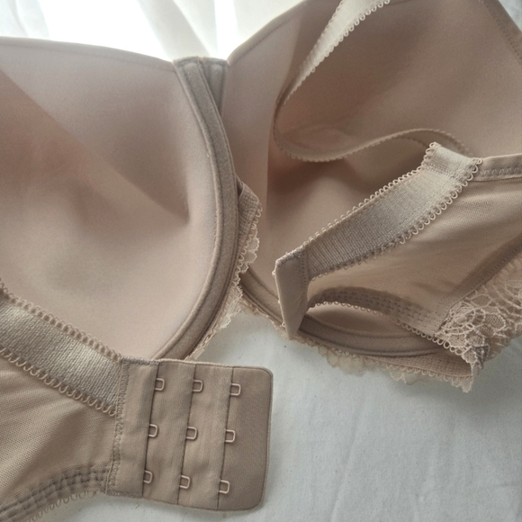 Freya Cream Lace Trim Bra - Picture 7 of 11